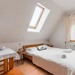 Nocleg ze śniadaniem Siuster Comfort - Komfortowa Z Doskonałą Lokalizacją, Niedaleko Term Bukovina I Stoku Narciarskiego - Idealna Dla Rodzin 3*