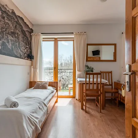 Siuster Comfort - Komfortowa Z Doskonala Lokalizacja, Niedaleko Term Bukovina I Stoku Narciarskiego - Idealna Dla Rodzin