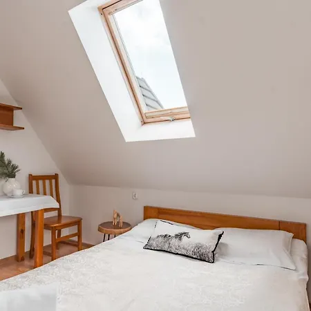Bed & Breakfast Siuster Comfort - Komfortowa Z Doskonala Lokalizacja, Niedaleko Term Bukovina I Stoku Narciarskiego - Idealna Dla Rodzin