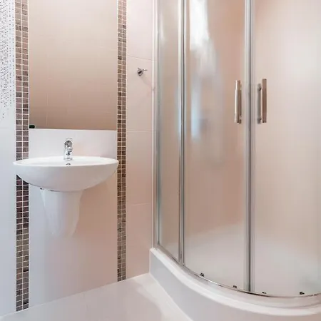 Siuster Comfort - Komfortowa Z Doskonala Lokalizacja, Niedaleko Term Bukovina 3*