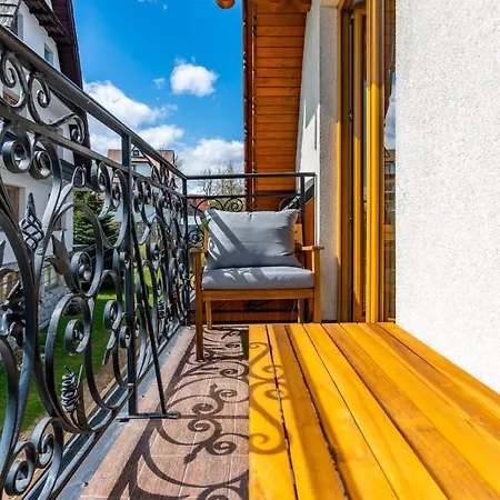 Siuster Comfort - Komfortowa Z Doskonala Lokalizacja, Niedaleko Term Bukovina 住宿加早餐酒店 3*