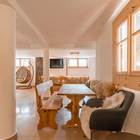 Siuster Comfort - Komfortowa Z Doskonala Lokalizacja, Niedaleko Term Bukovina 住宿加早餐酒店