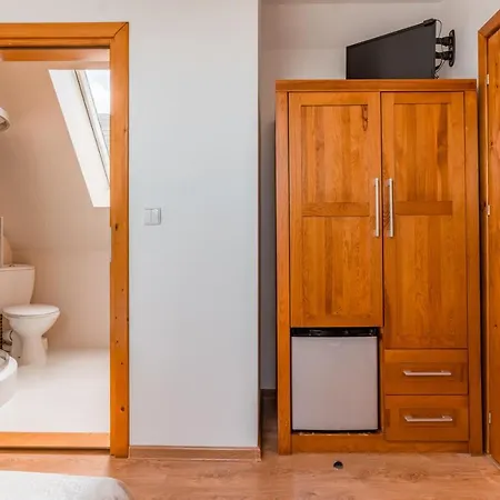 Siuster Comfort - Komfortowa Z Doskonala Lokalizacja, Niedaleko Term Bukovina Couette-café Bukowina Tatrzańska