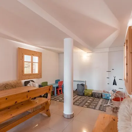 Siuster Comfort - Komfortowa Z Doskonala Lokalizacja, Niedaleko Term Bukovina I Stoku Narciarskiego - Idealna Dla Rodzin Bed & Breakfast