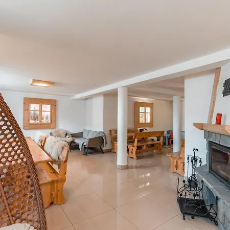 Siuster Comfort - Komfortowa Z Doskonala Lokalizacja, Niedaleko Term Bukovina 住宿加早餐酒店 3*