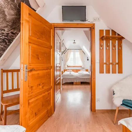 Siuster Comfort - Komfortowa Z Doskonala Lokalizacja, Niedaleko Term Bukovina 住宿加早餐酒店 布库维纳塔然斯卡